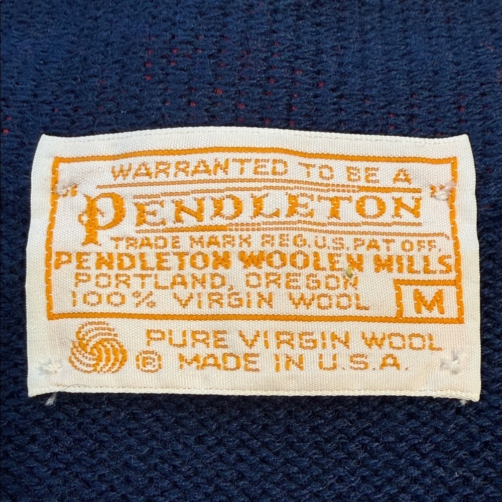 Vintage Pendleton 100% virgin wool cardigan sweater - Picture 5 of 6